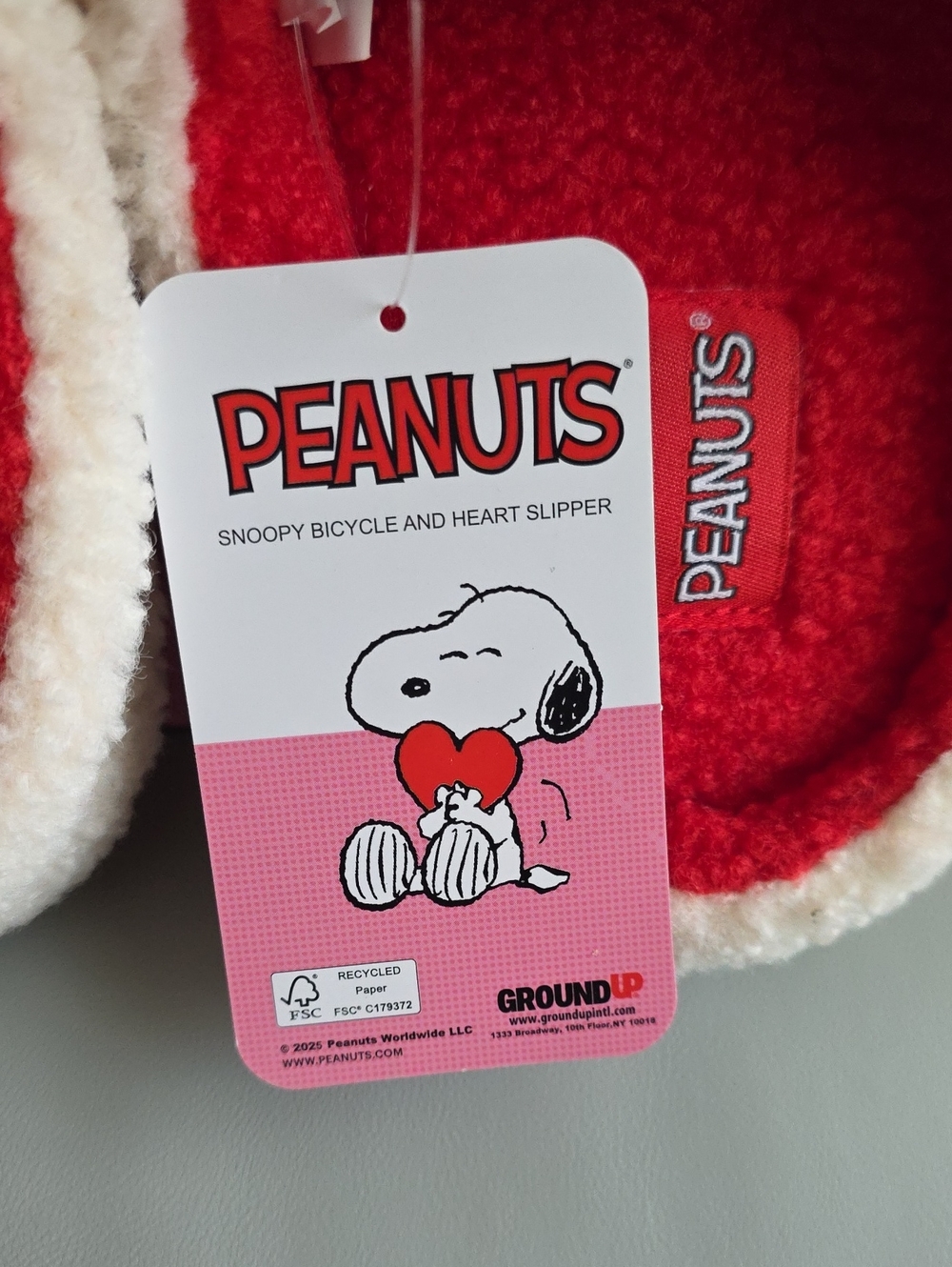 Peanuts Snoopy On Bicycle Womens slippers size medium 7/8 - Picture 3 of 6